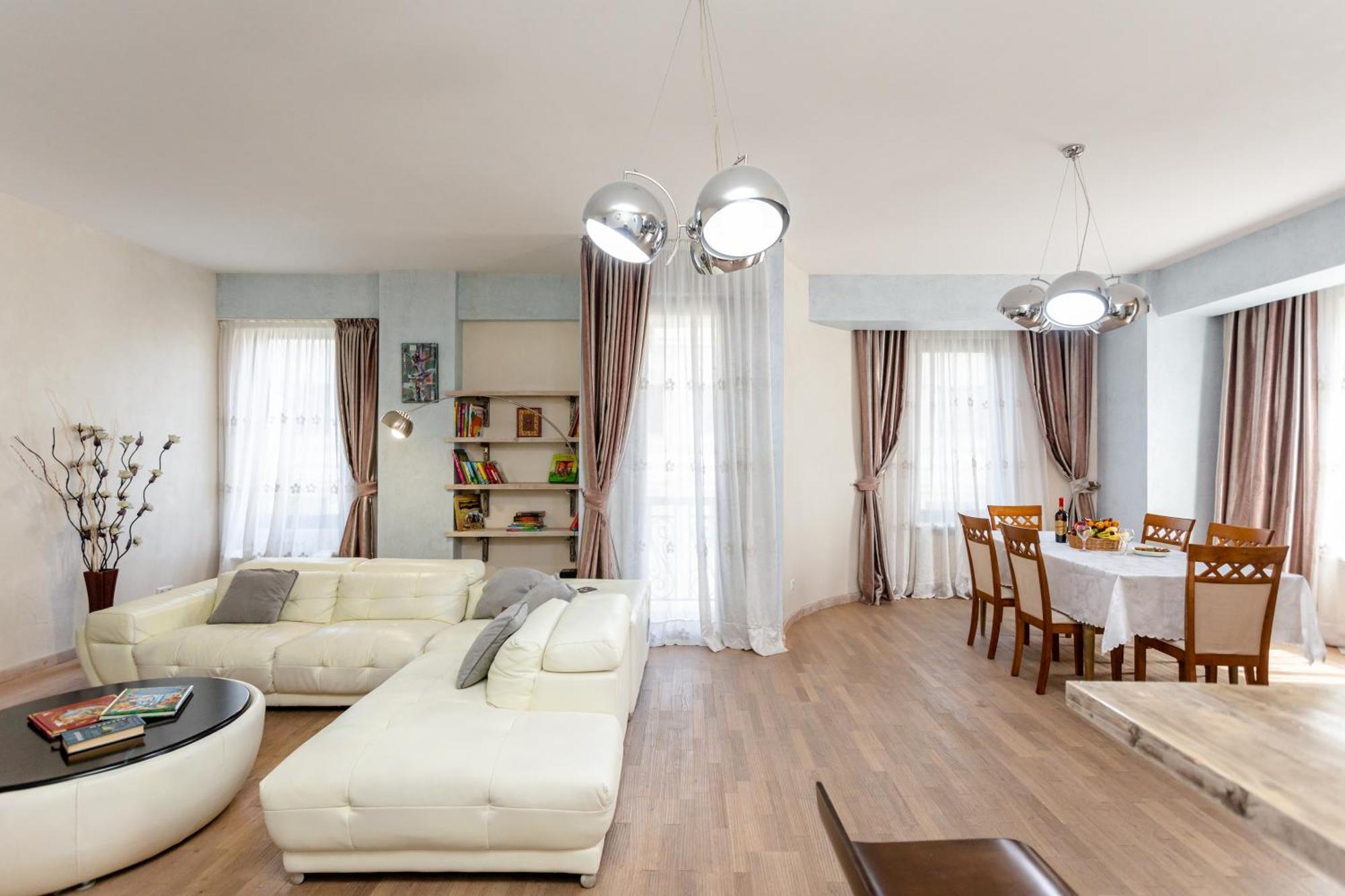 Harmony Place L Tbilisi ภายนอก รูปภาพ